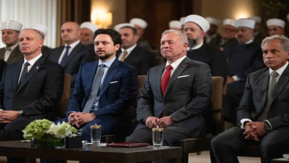 الملك وولي العهد يتلقيان برقيات تهنئة