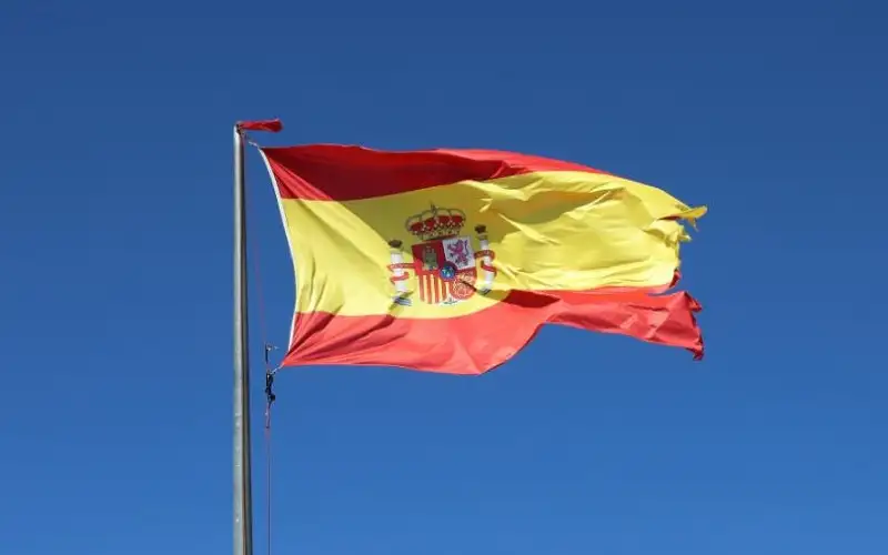 إسبانيا تستدعي سفيرها من إسرائيل للتشاور