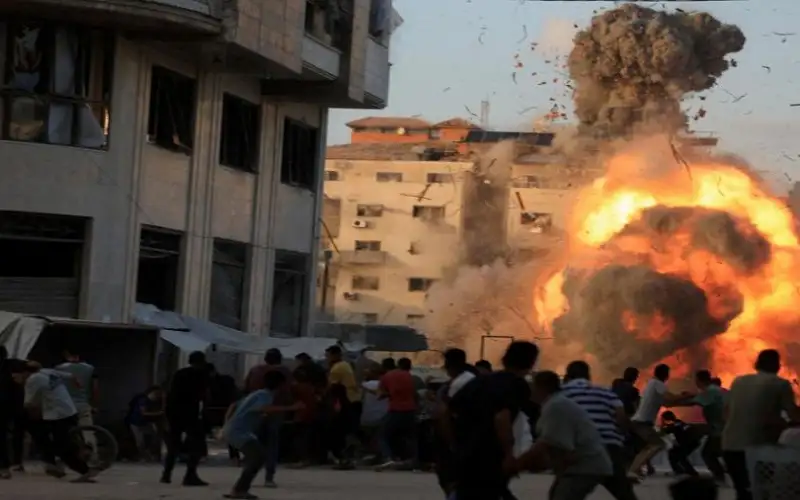 رويترز: رئيس وزراء قطر حث حماس