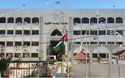 بلدية إربد تطرح عطاء لتعبيد طرق