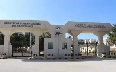 الأردن: القصف الاسرائيلي في حمص واللاذقية