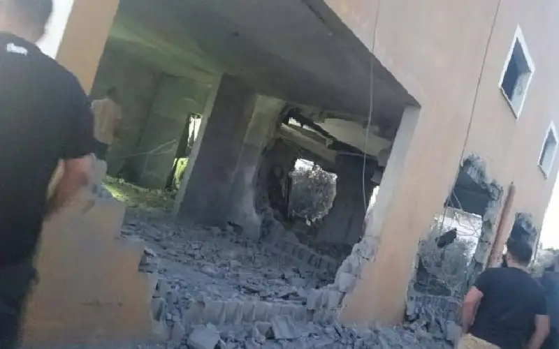 الاحتلال يفجر منز الشهيدين أحمد ومحمد