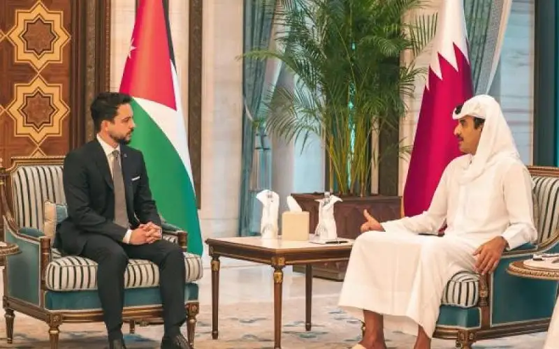 ولي العهد ينقل رسالة من الملك