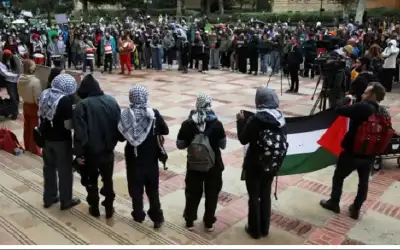 جامعة كاليفورنيا تقدم معلومات عن طلاب
