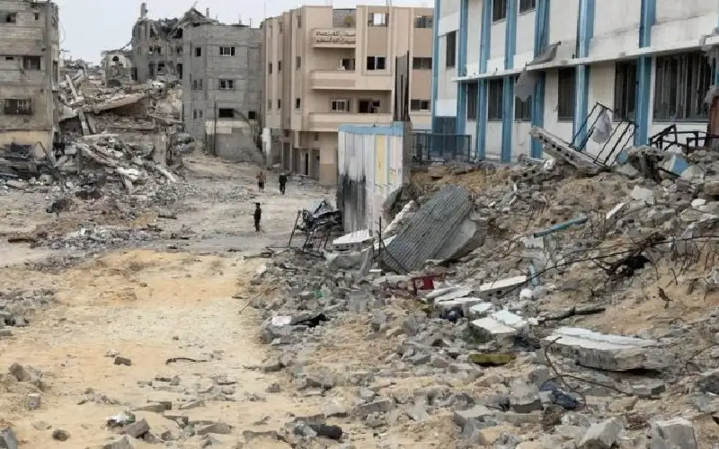 الاحتلال يقصف 3 مدارس للأونروا ويواصل