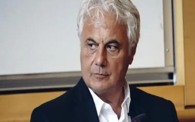 العميد طلاس: معي 10 آلاف ضابط