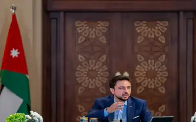 ولي العهد يبدأ اليوم زيارة عمل