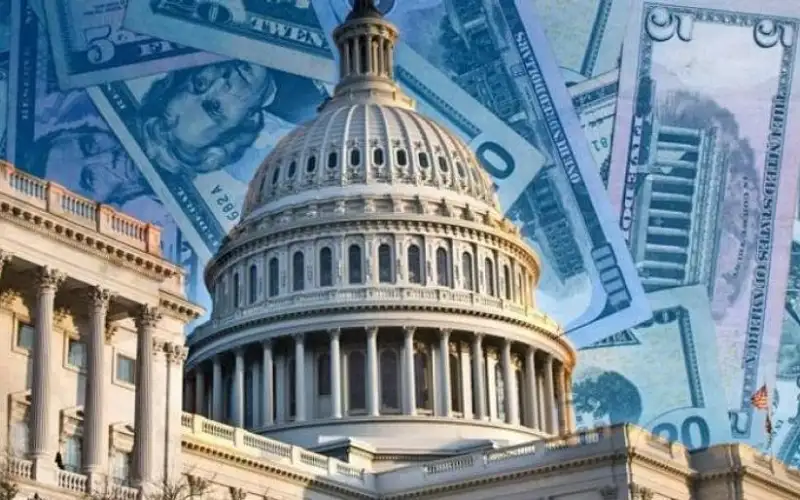 الفيدرالي الأمريكي يخفض الفائدة لأول مرة