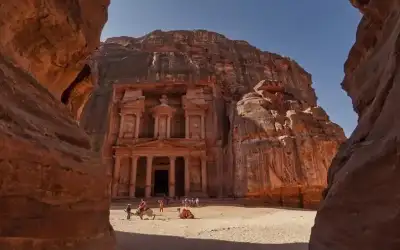 البترا تستقبل 4824 زائرا خلال يومين