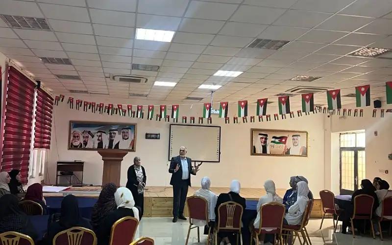 مركز شابات المزار الشمالي ينظم ورشة