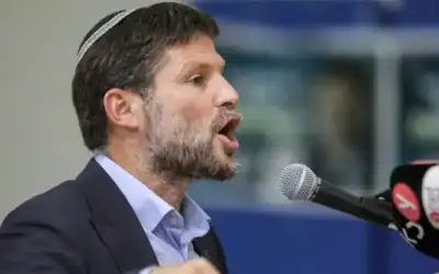 سموتريتش يدعو لضم الضفة الغربية وفرض