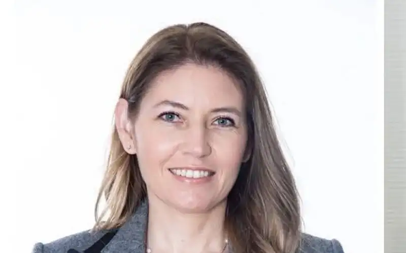 لارا الخطيب رئيسا لمجلس مفوضية هيئة