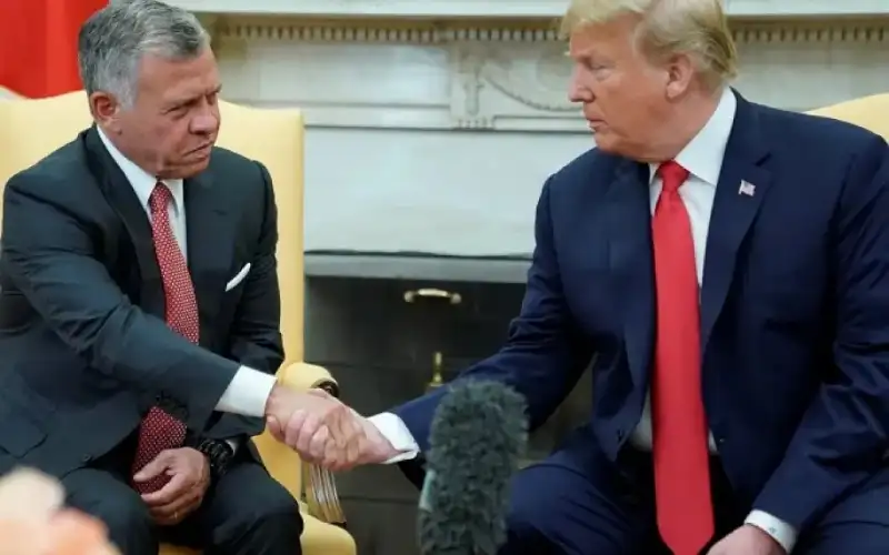 ترمب يدعو الملك عبدالله الثاني وقادة