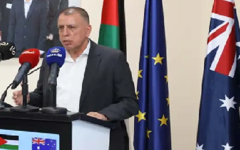 مازن الفراية يفتتح غرفة عمليات للحدود