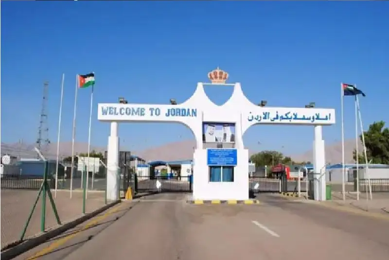 إعادة فتح جسر الملك حسين وتفويج