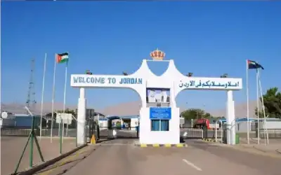 إعادة فتح جسر الملك حسين وتفويج