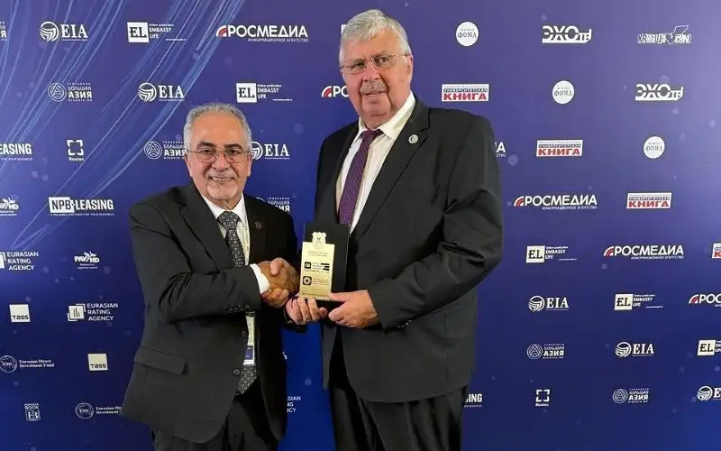 عمان الأهلية تشارك في القمة العالمية