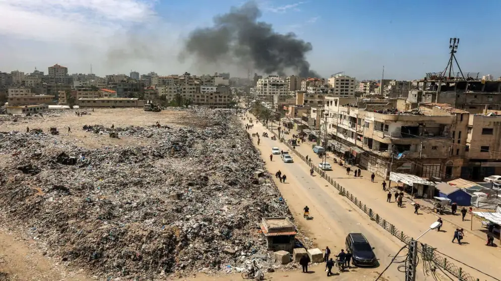غزة: نحو 260 ألف طن نفايات