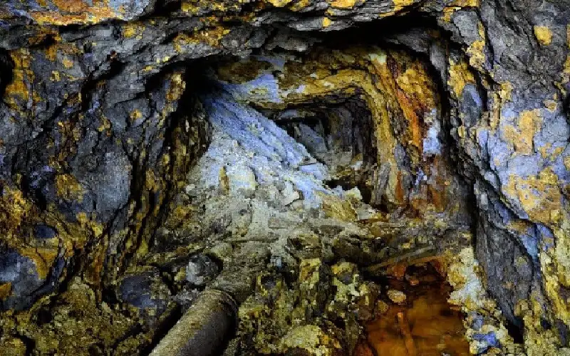 8 كيلومترات من المعادن الثمينة.. المغرب