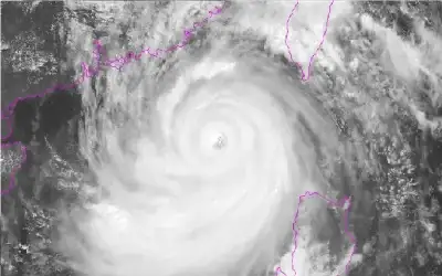 إعصار راغاسا يعطل الحياة اليومية في