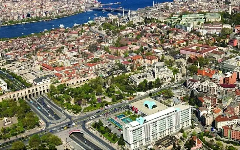 تركيا تفكك شبكة باعت عقارات وهمية