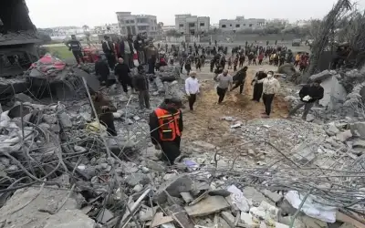 عشرات الشهداء و900 ألف يرفضون مغادرة