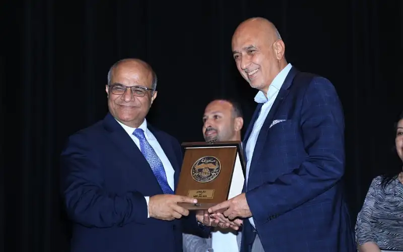 نقابة الصحفيين تكرم جامعة عمان الأهلية