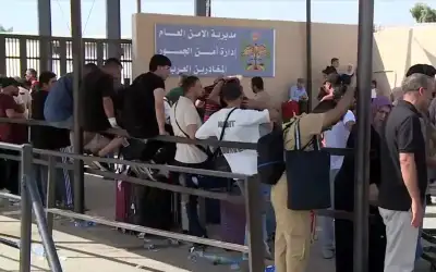 إعادة المسافرين من جسر الملك حسين