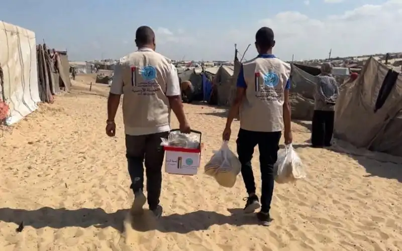 الحملة الأردنية والهيئة الخيرية الهاشمية توزعان