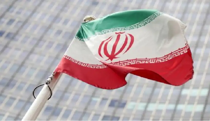 إيران تستدعي سفراءها في بريطانيا وفرنسا