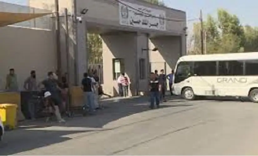 فتح حركة المسافرين عبر جسر الملك