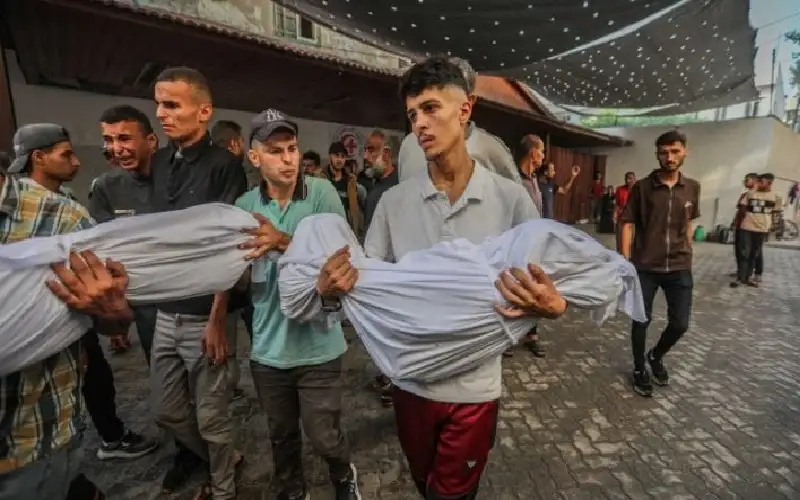 بينهم أم وأطفالها الستة.. إسرائيل تقتل