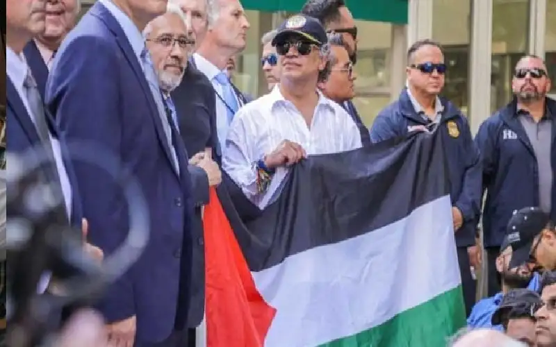 كولومبيا تصمم بندقية هجومية خاصة بها