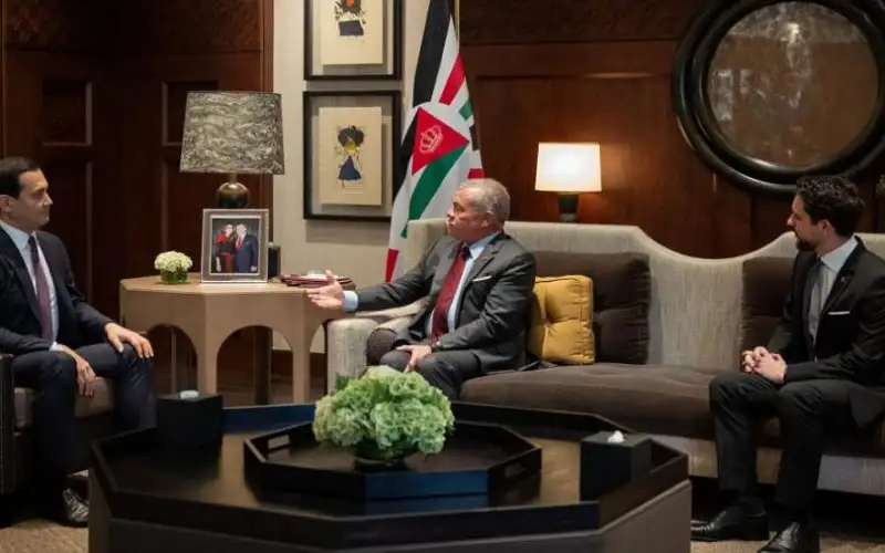 الملك يستقبل مستشار رئيس جمهورية أوزبكستان