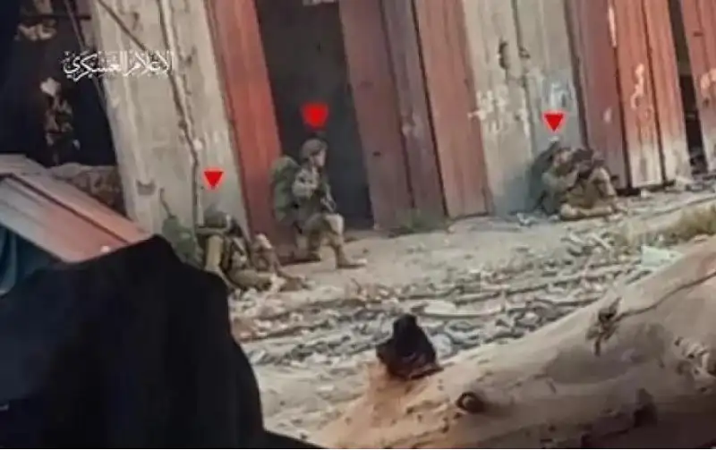 “القسام” توقع قوة إسرائيلية بين قتيل