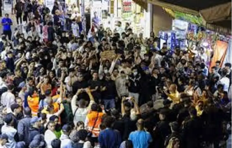 لوموند: تعبئة “جيل زد 212” تضع