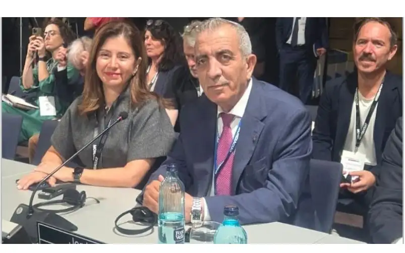 وزير الثقافة يشارك في مؤتمر برشلونة