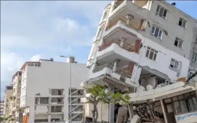 زلزال يضرب تركيا ويهز مبان في