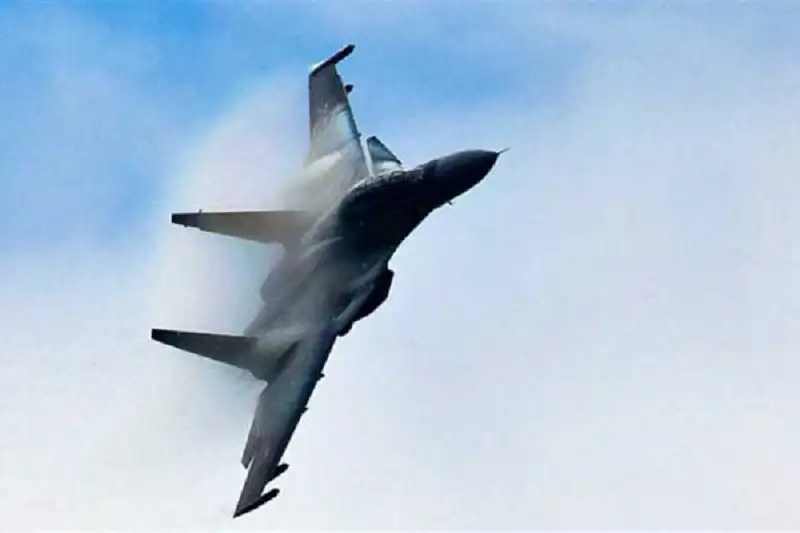 فنزويلا: طائرات أمريكية مقاتلة اقتربت من