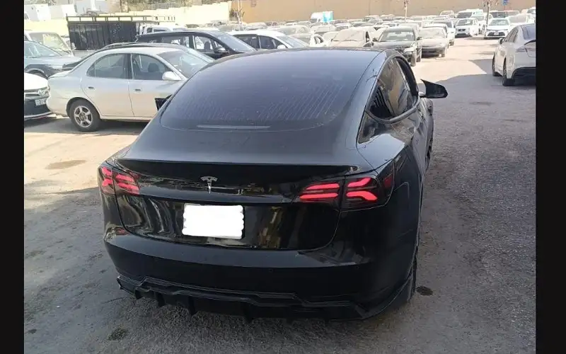 الأمن العام يضبط مركبة ظهر سائقها