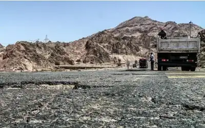 وفاة بتدهور صهريج نفط في العقبة