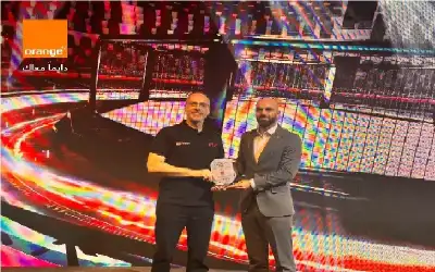أورنج الأردن تستمر بدعم التعليم الرقمي