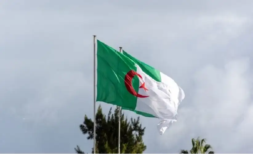 تفوق 135 مليار دولار.. الجزائر تتجه