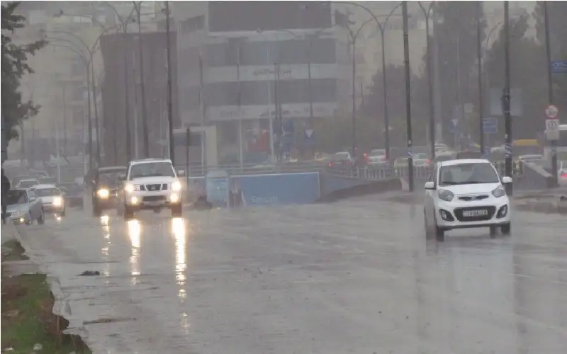 أمطار الخير.. الأمن يحذر من الانزلاقات