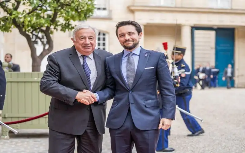 ولي العهد يلتقي رئيس مجلس الشيوخ