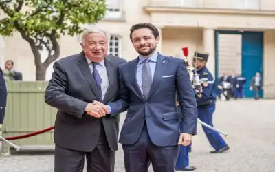 ولي العهد يلتقي رئيس مجلس الشيوخ