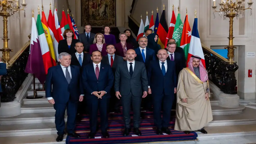 الصفدي يؤكد ضرورة الالتزام باتفاق وقف