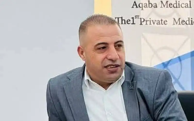 تهنئة لابن العم الدكتور هادي الحمايدة