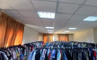 بنك الملابس يوزع 8500 قطعة في