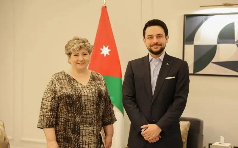 ولي العهد يشيد بالعلاقات التاريخية الوثيقة